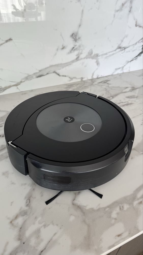 iRobot Roomba j7 Combo