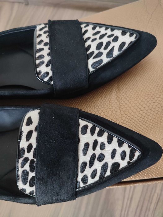 Vând balerini din piele Clarks_marimea 36.