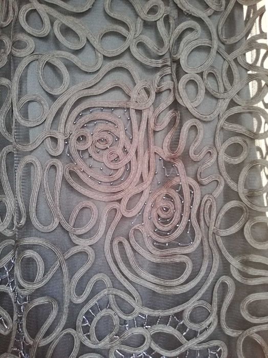 Елеганта дамска рокля