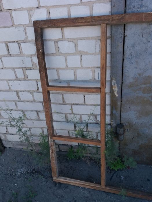 Рама оконная 45,5 см * 129 см * 4 см