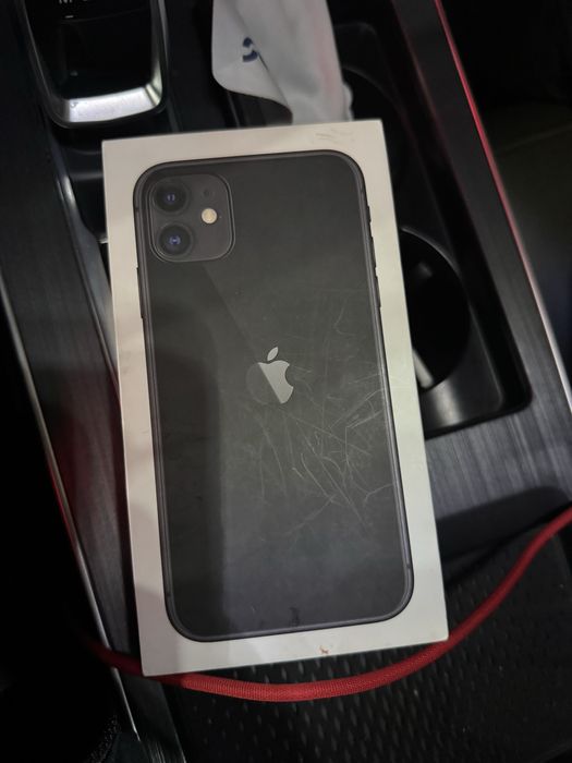 iPhone 11 с коробкой