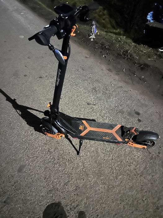 Vând trotineta G2 max