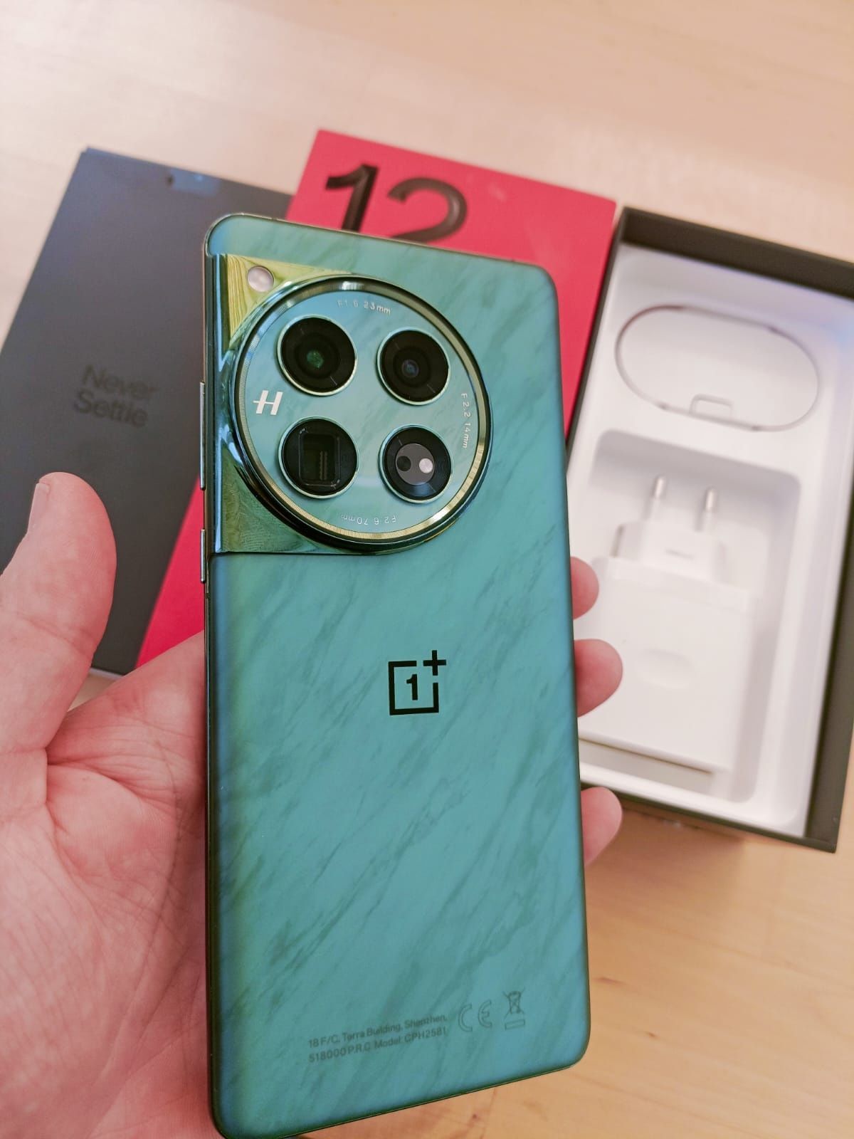 Vând OnePlus 12, Emerald Green, 512 Gb, 16Gb ram, Garanție