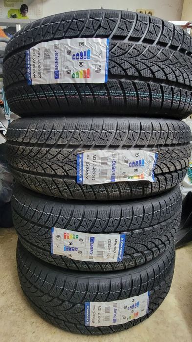 Продавам чисто нови зимни гуми 225 60 17