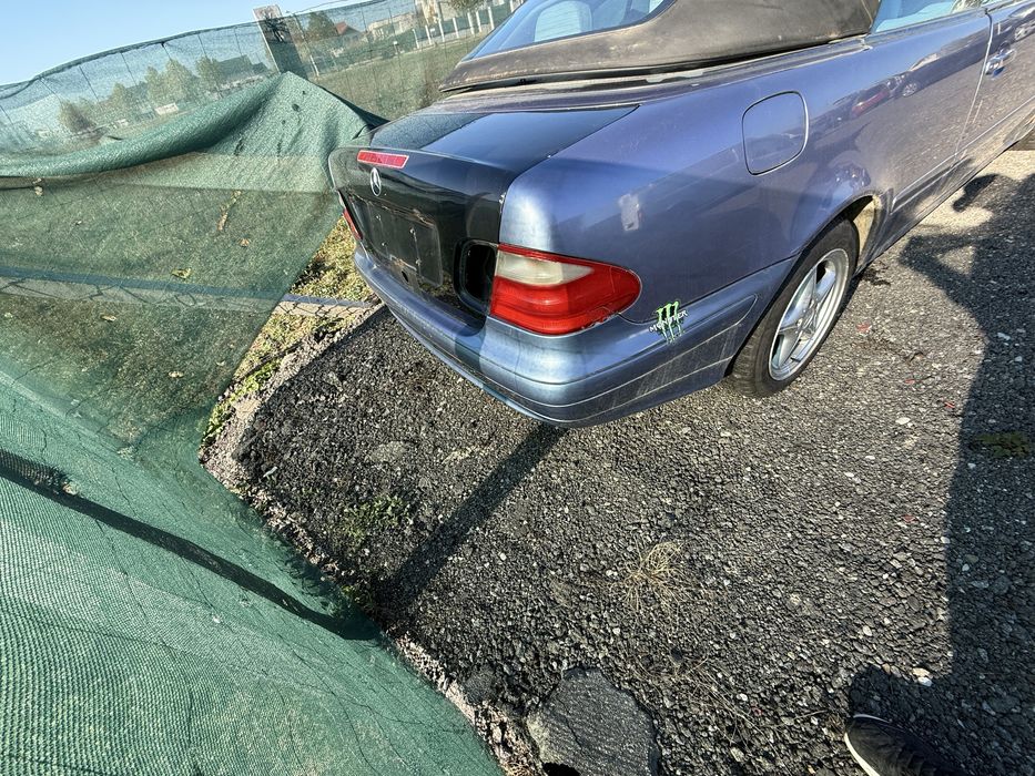 Dezmembrez sau vand Mercedes CLK 230 kompressor