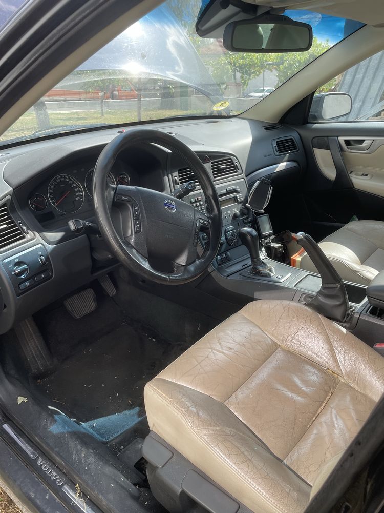 Volvo V70 на части