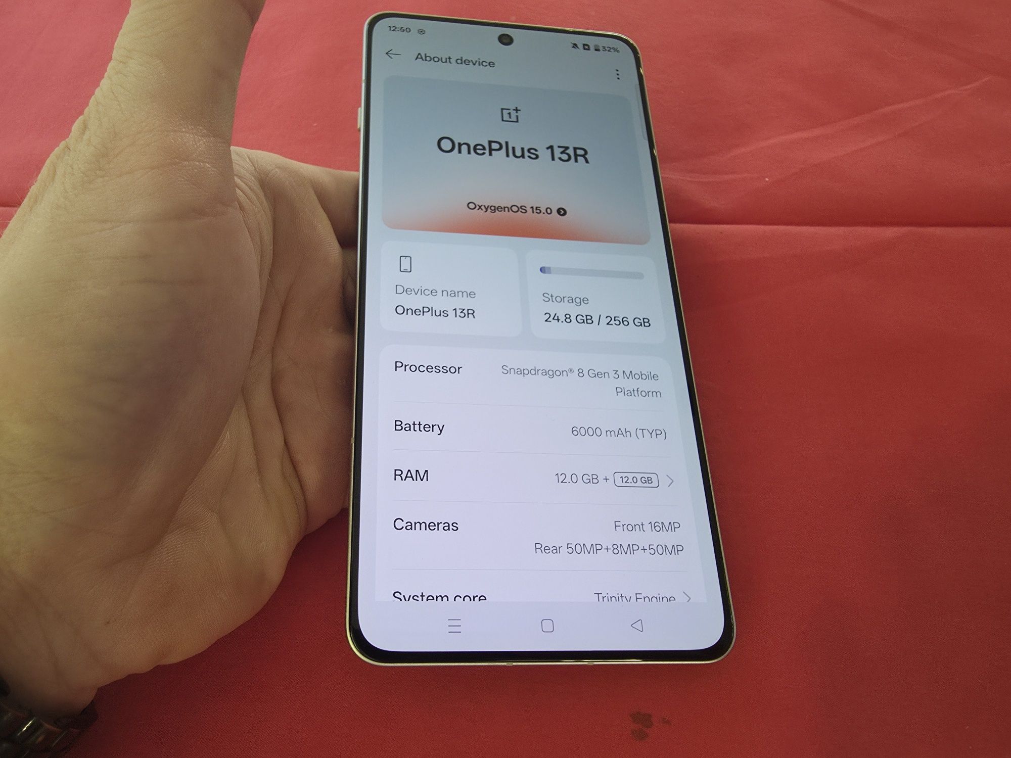 -One Plus 13R, ca Nou, Silver, 256Gb, 12Ram, doar telefonul, impecabil