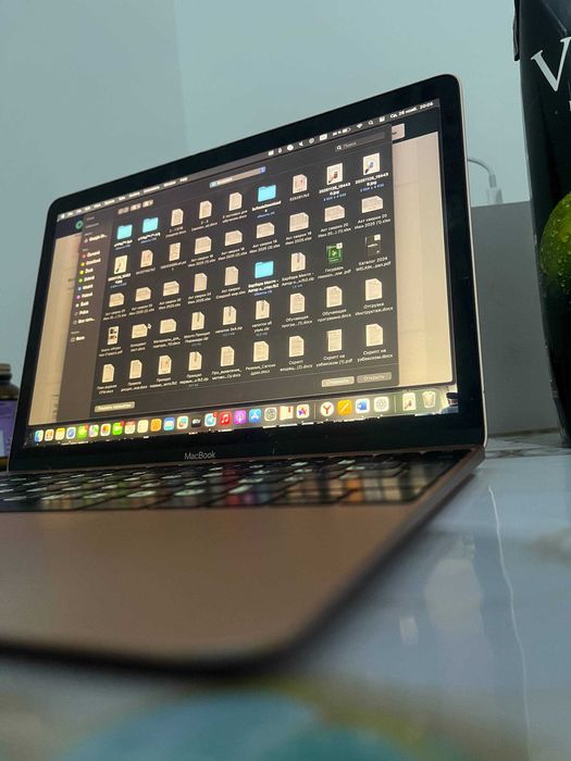 Продается MacBook (air) Retina 12" (2017) — идеальное состояние!