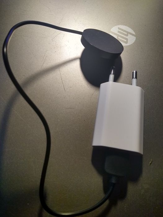 Смарт часовник със зарядно