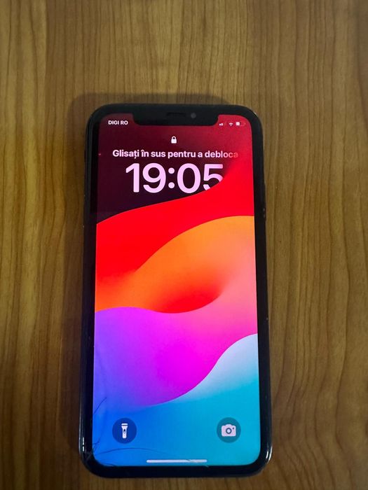 Vand iPhone XR.      .