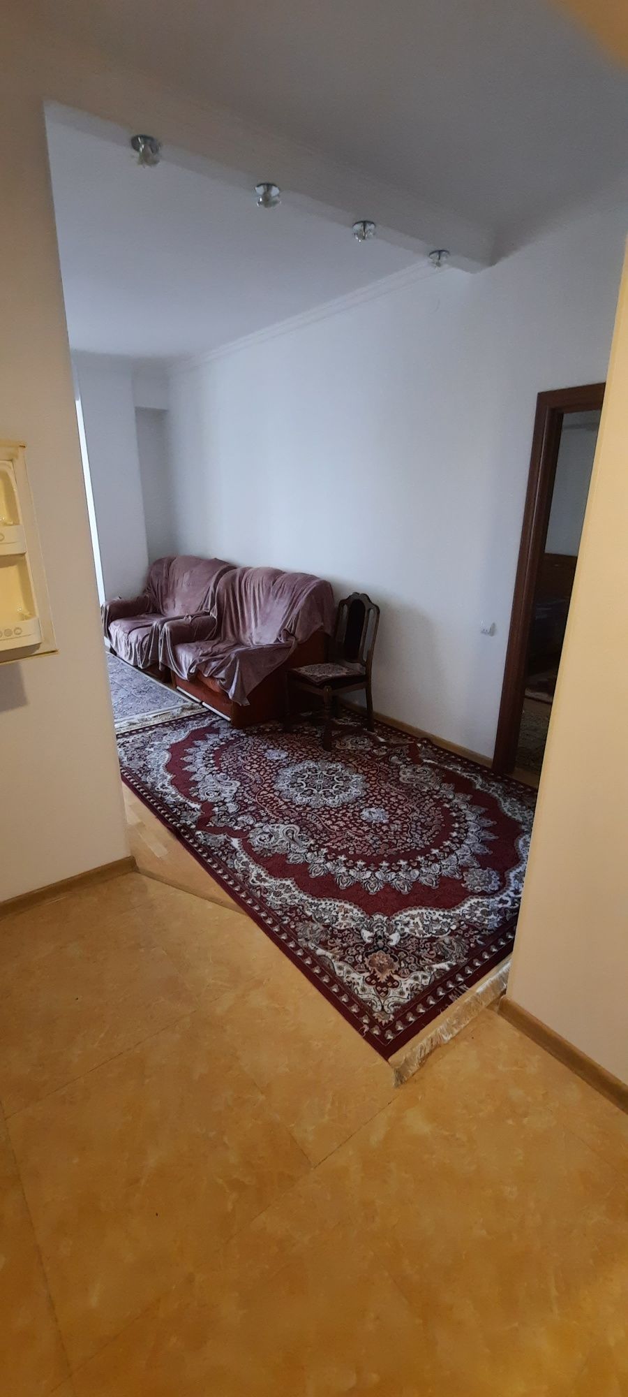 Сдаю 2  ком кв жк Алтын Орда