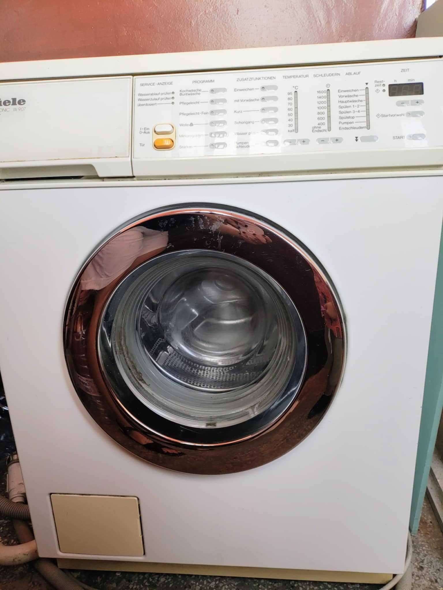 Продавам пералня miele