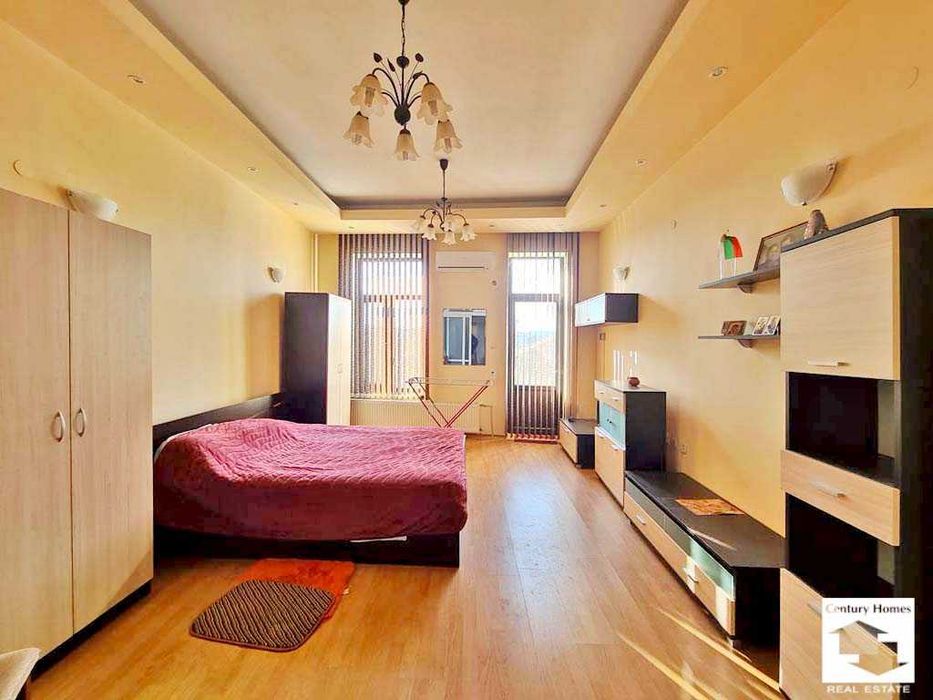 Продава се Етаж от къща в Велико Търново, Център - 120 кв.м за 1250 €/кв.м - Снимка #1