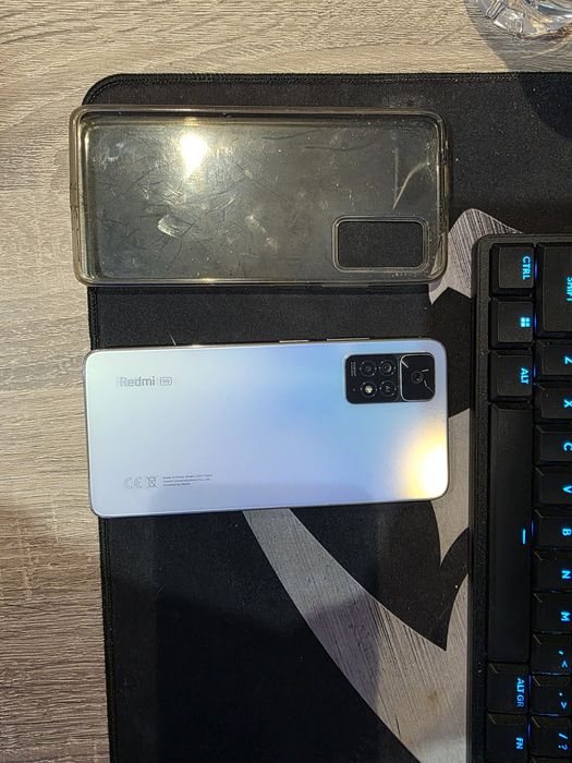 Здравейте продавам телефон xiaomi redmi note 11 pro 5g