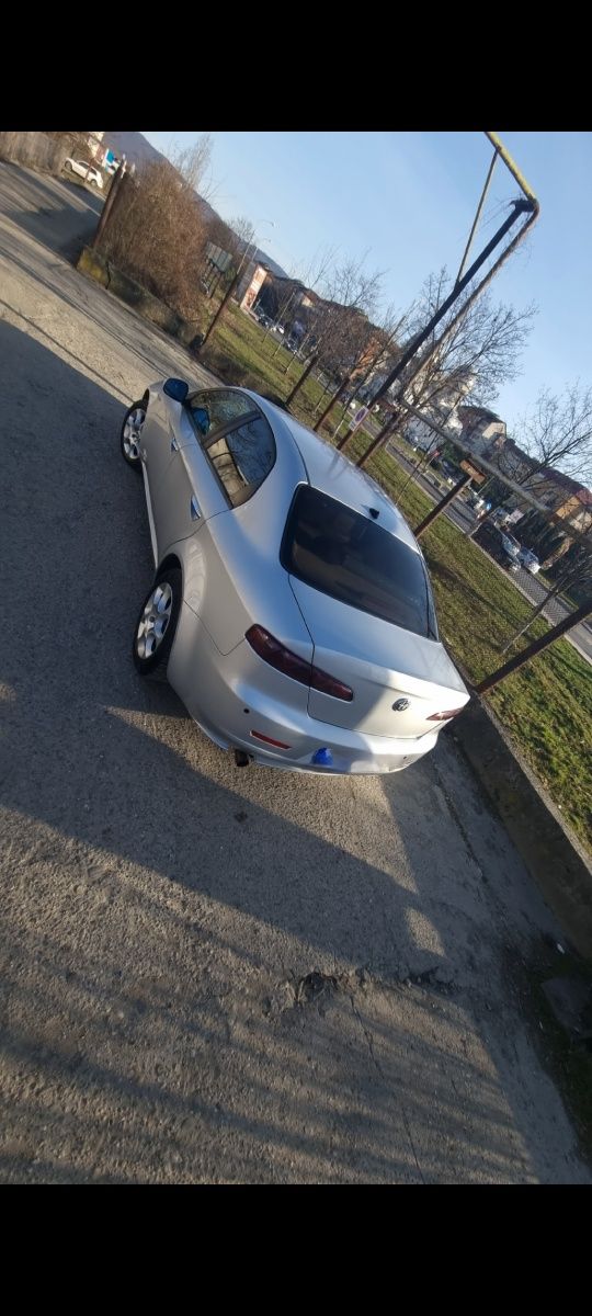 Vând Alfa Romeo 159 1.9 jtdm