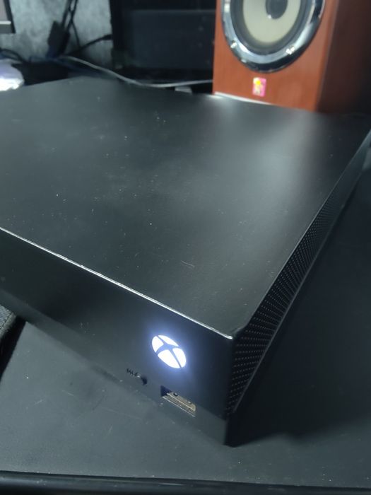 Xbox one X консоль приставка