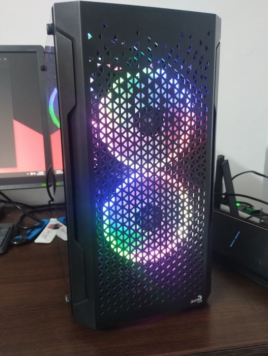 PC Gaming i5 9400f/16gb/ssd/hdd/rx 5700 8gb