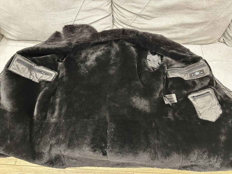 Продам мужскую дубленку