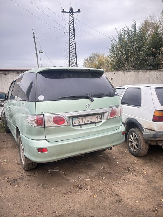 Toyota Estima 2.4 гибрид
