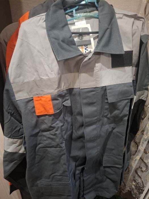 Продам спец одежду