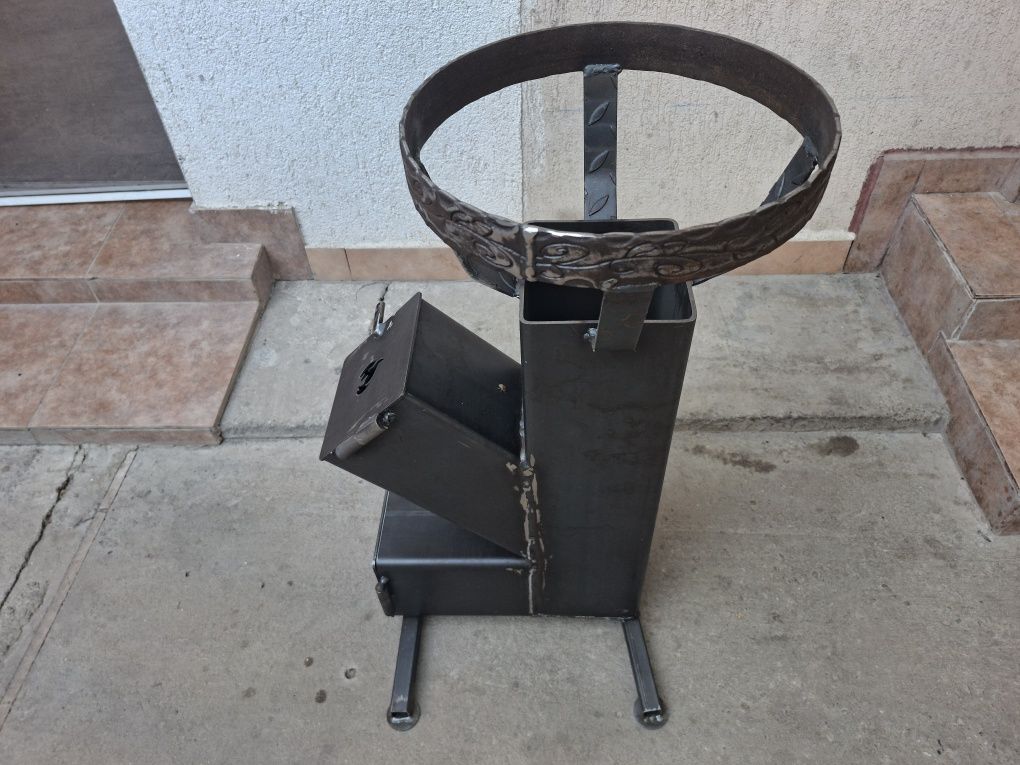 Soba Rocket Stove pentru tuci / ceaun
