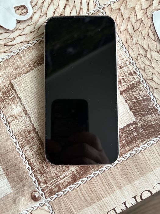 Продам iphone 13