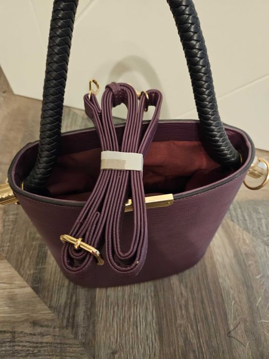 Дамска чанта цвят вишна