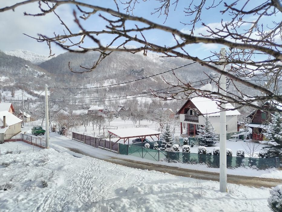 Cabana de închiriat