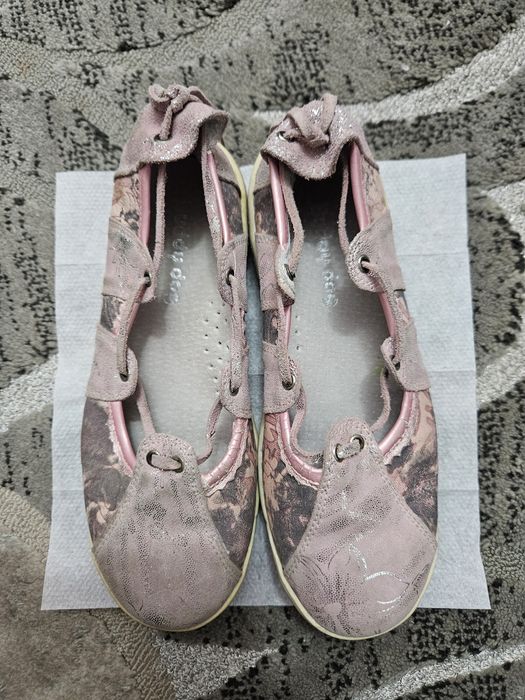 Детская разная обувь