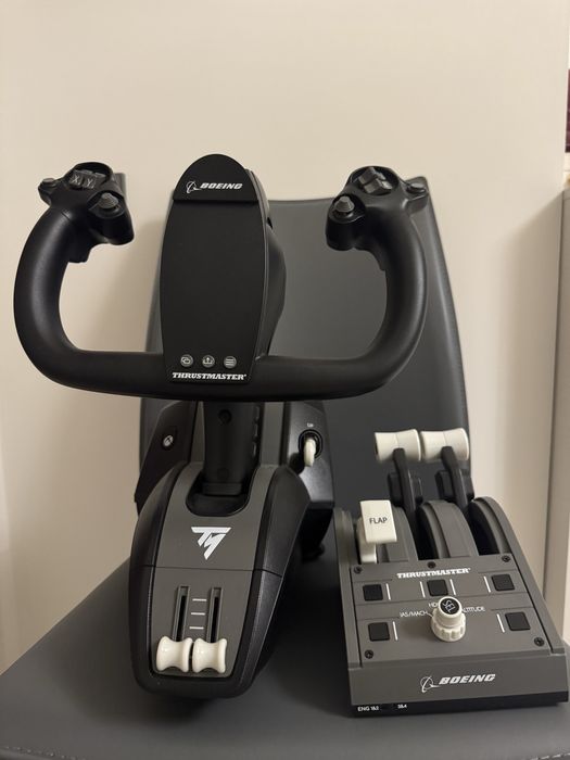 Штурвал Thrustmaster TCA YOKE BOEING EDITION