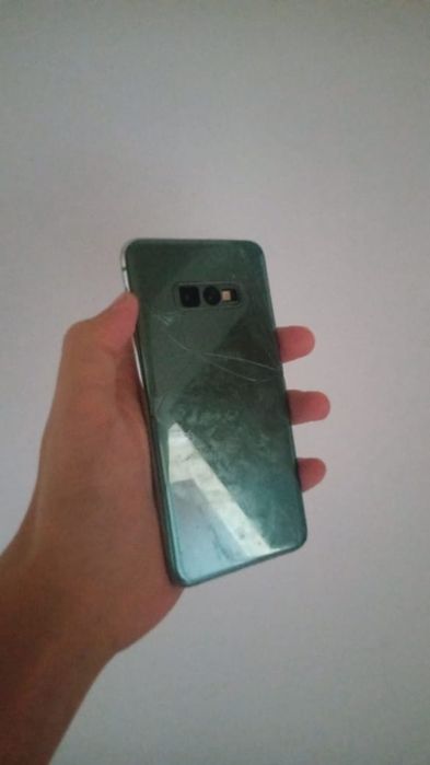 Samsung s10e 128/6