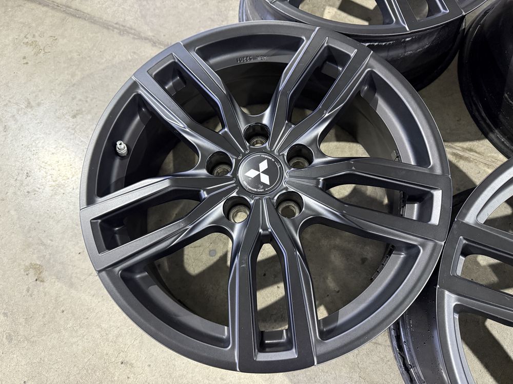 4бр. КАТО НОВИ 17” ОРИГИНАЛНИ Джанти 5x114,3 за -MITSUBISHI-7Jx17,ET38