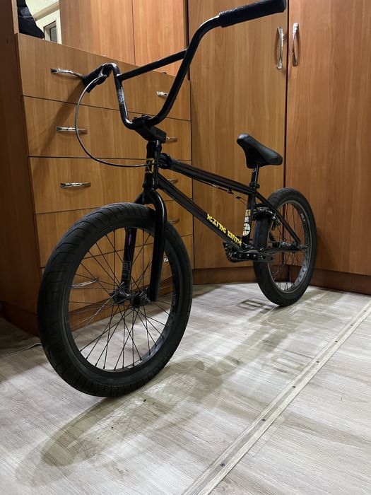 Продам BMX
