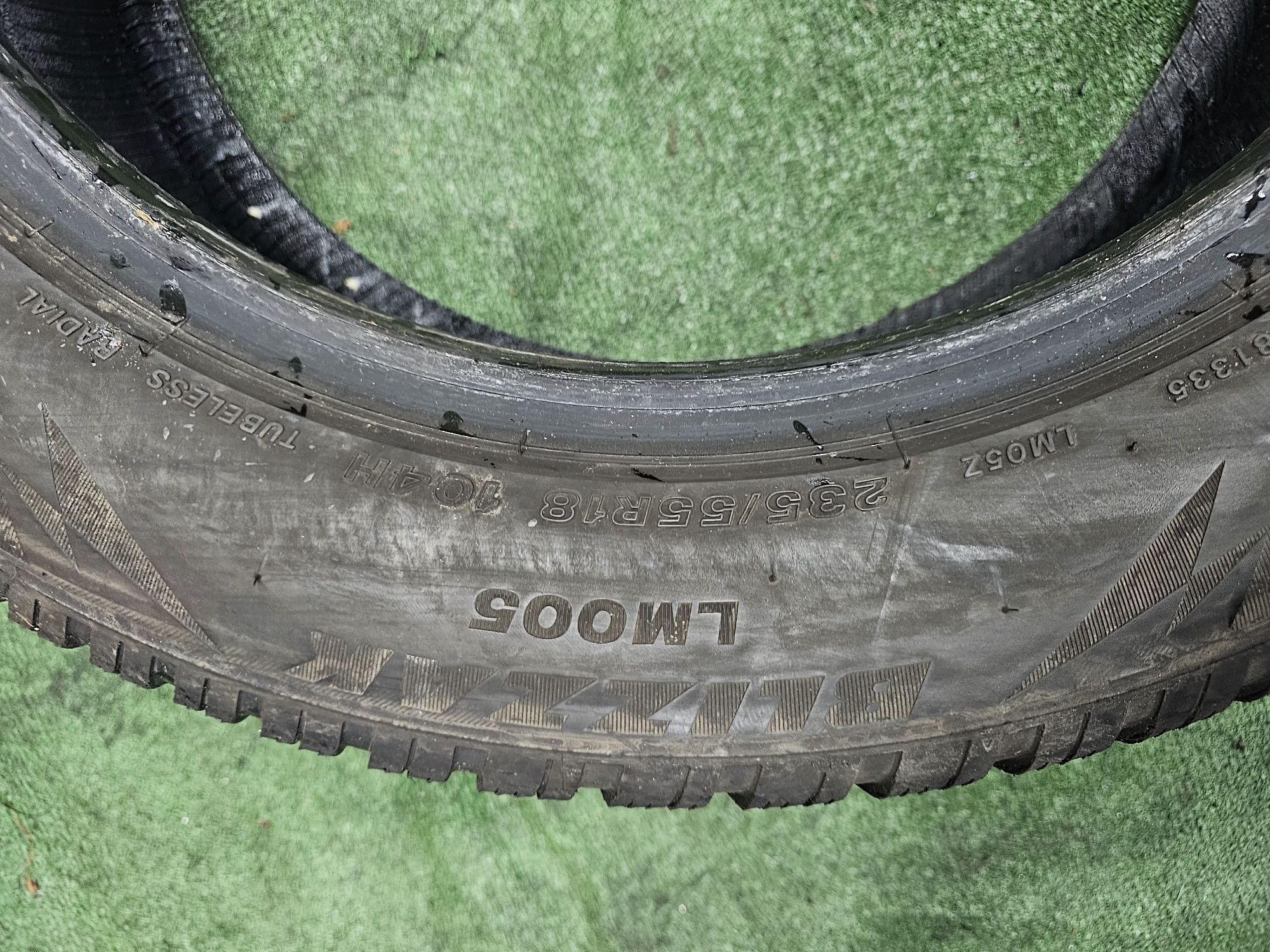 235 55 18 m+s bridgestone