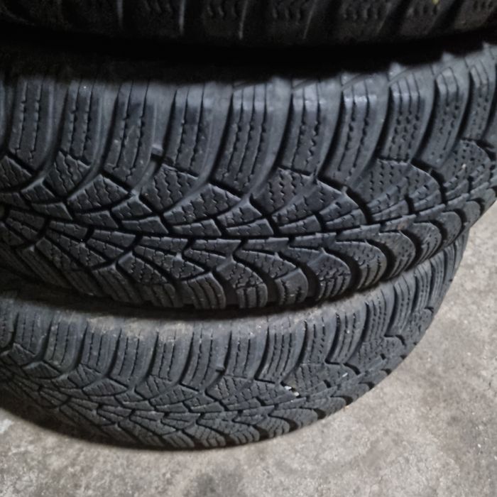 Cauciucuri Goodyear 185 60 R15 Iarna