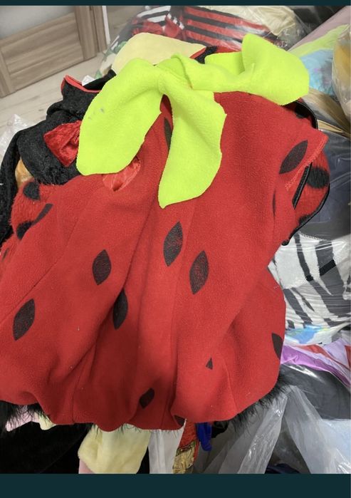 Costume CARNAVAL mix copii și Adulți en-gros la kg