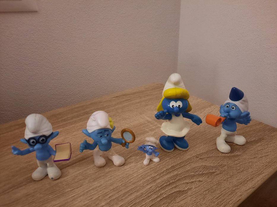 4 strumfi de colectie