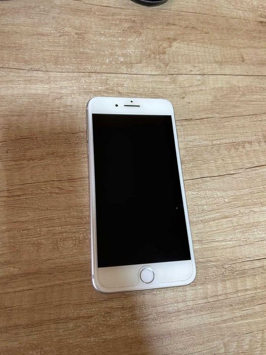 Iphone 7 plus 128GB baterie schimbata husa si incarcator.
