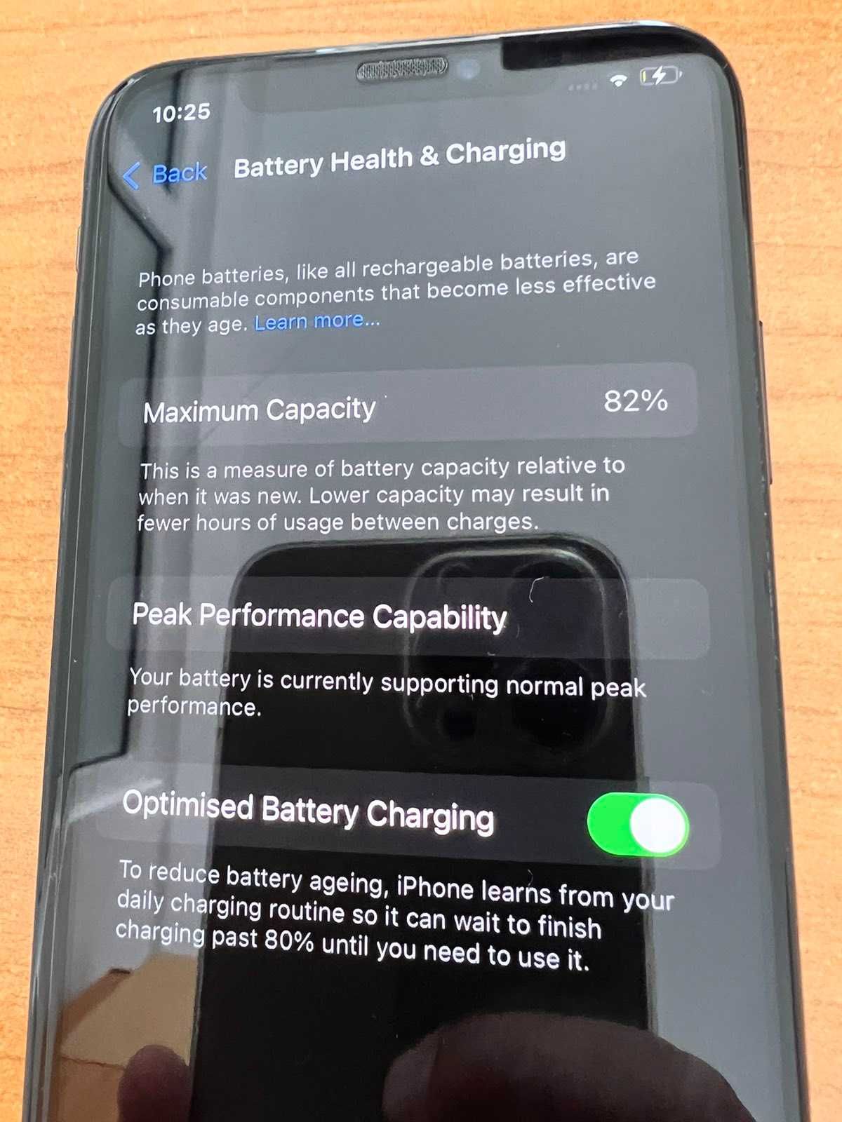 IPhone X 256GB 82 % battery health