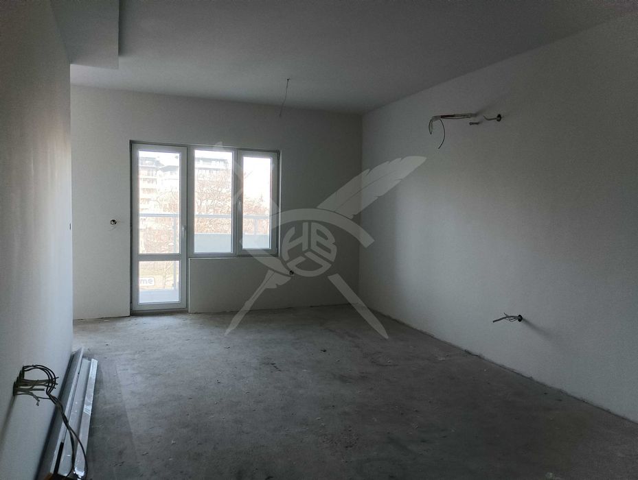 Продава се Тристаен апартамент в София, Център - 118 кв.м за 1949 €/кв.м - Снимка #2