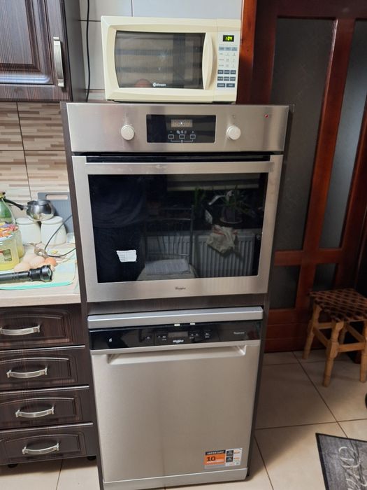 Vand corp mobilier bucătărie.