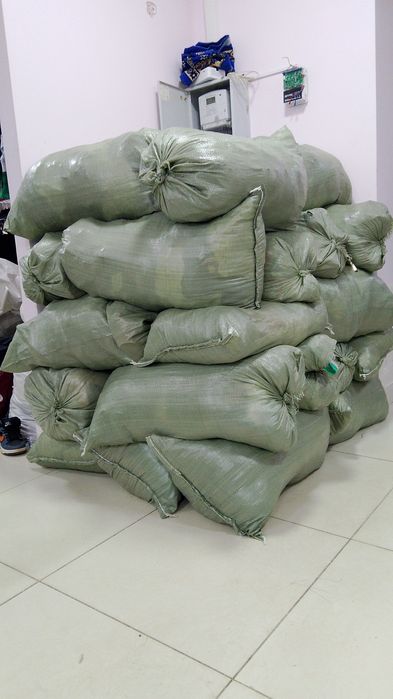 Отдам целую газель вещей самовывоз