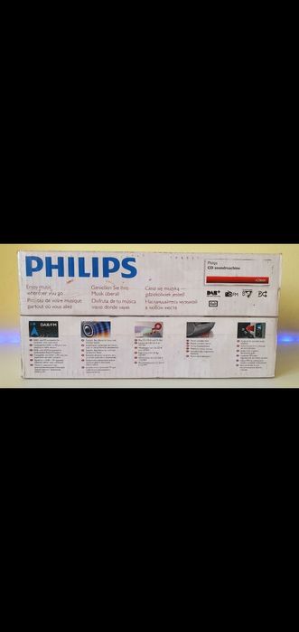 Vând radio CD Soundmachine Philips FM 2W.