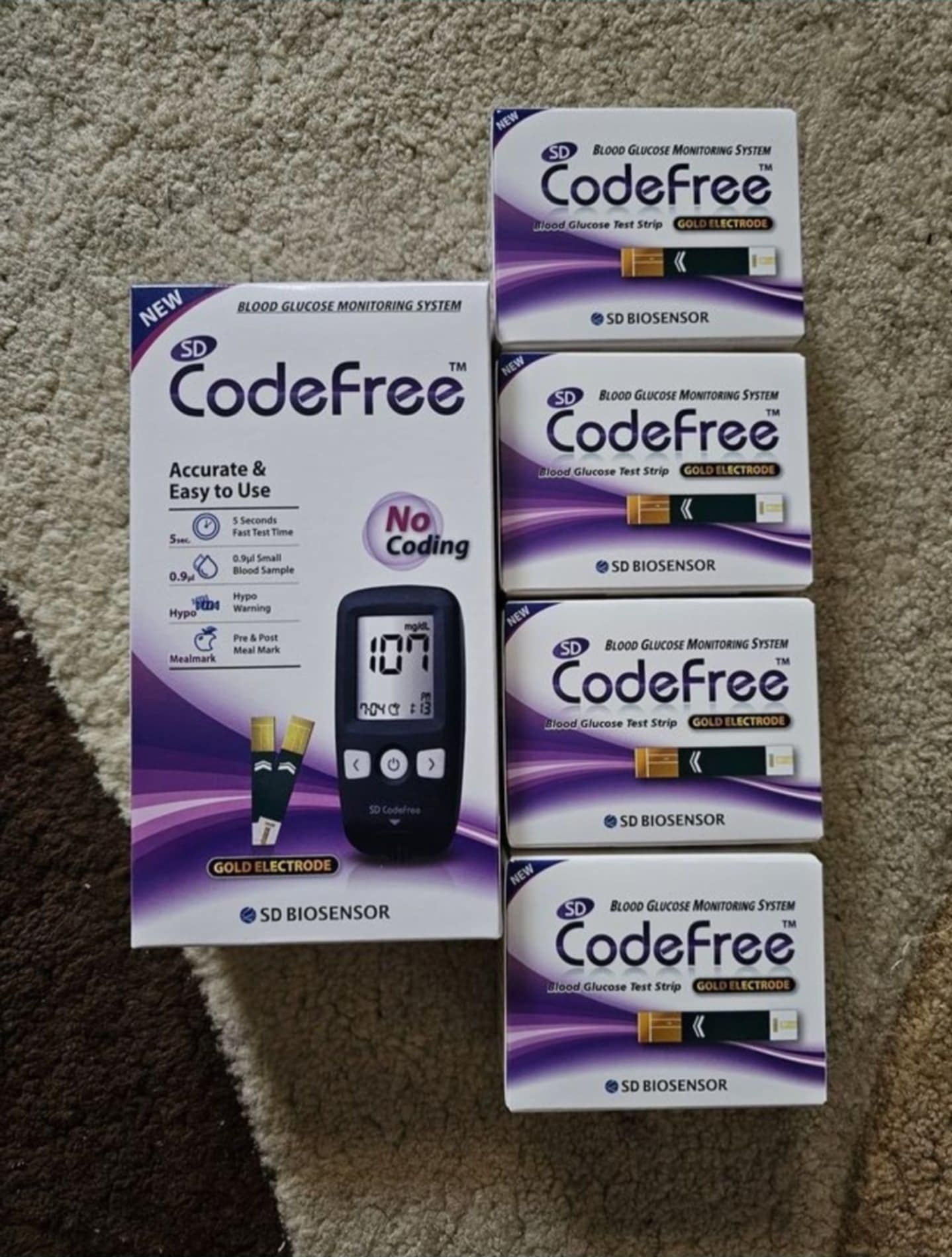 Glucometru + 4 cutii testere/lamele glicemie codefree