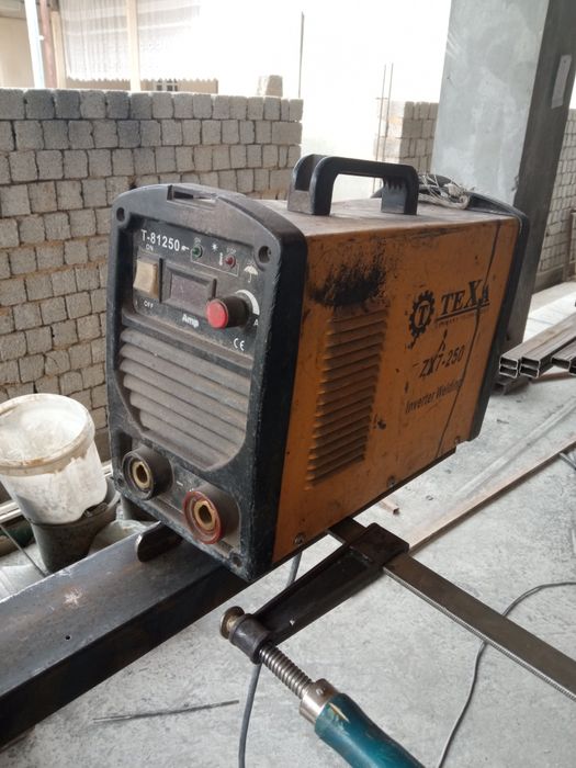 Продаю сварочный аппарат теха 250 в рабочем  состоянии