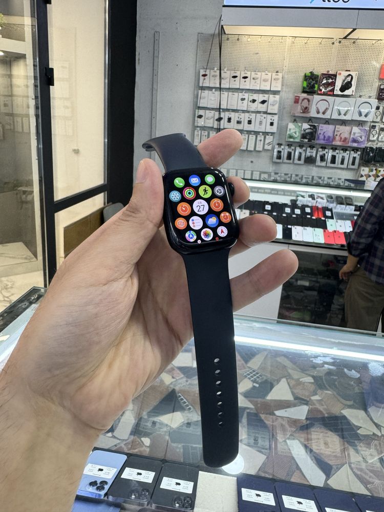 Apple watch 8/45 black 100%
