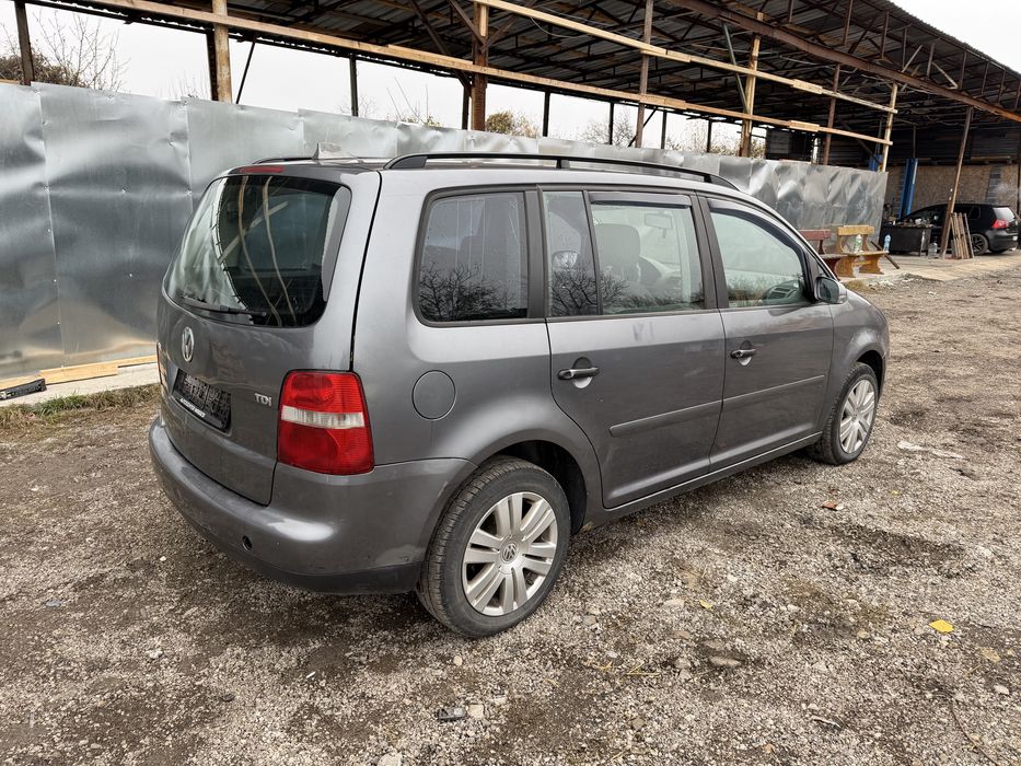 VW TUARAN 1.9 BKC 2005 G 6 степана кутия само на части