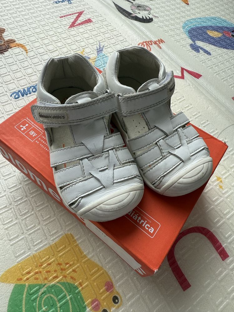 Кеды Zara и сандалий Biomecanic 21 р.новые