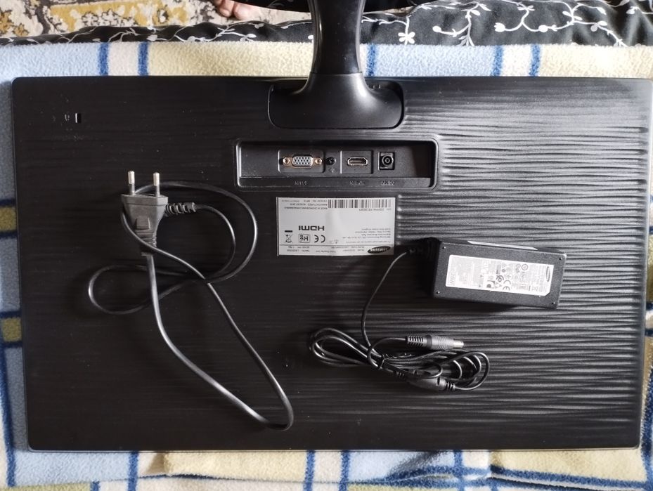 Monitor Samsung Led, full HD, 22',și Alimentator