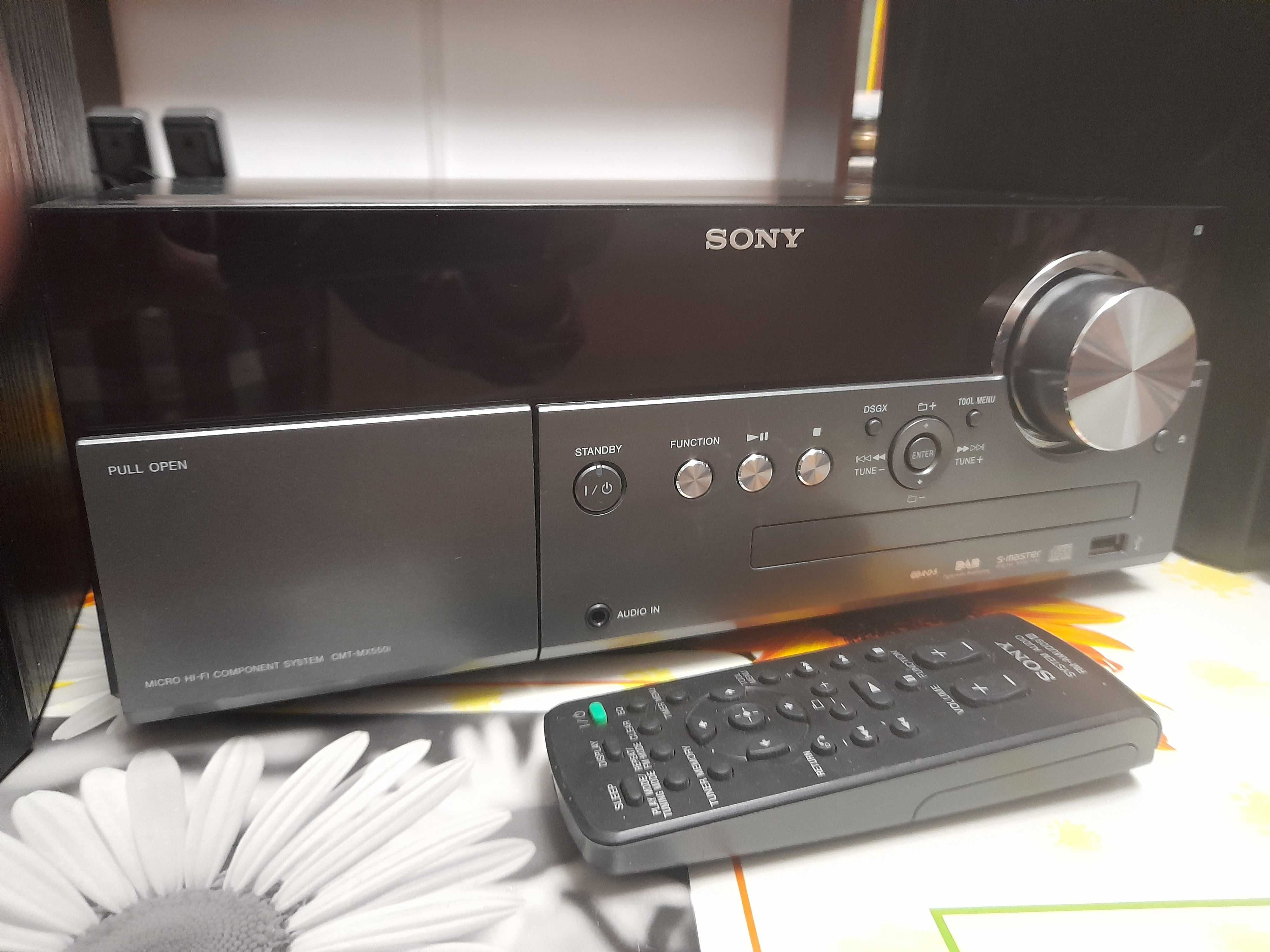 Minisistem audio Sony cu boxe Panasonic pe 3 cai